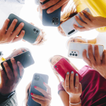 Promoting Products Through Instant Social Rewards
